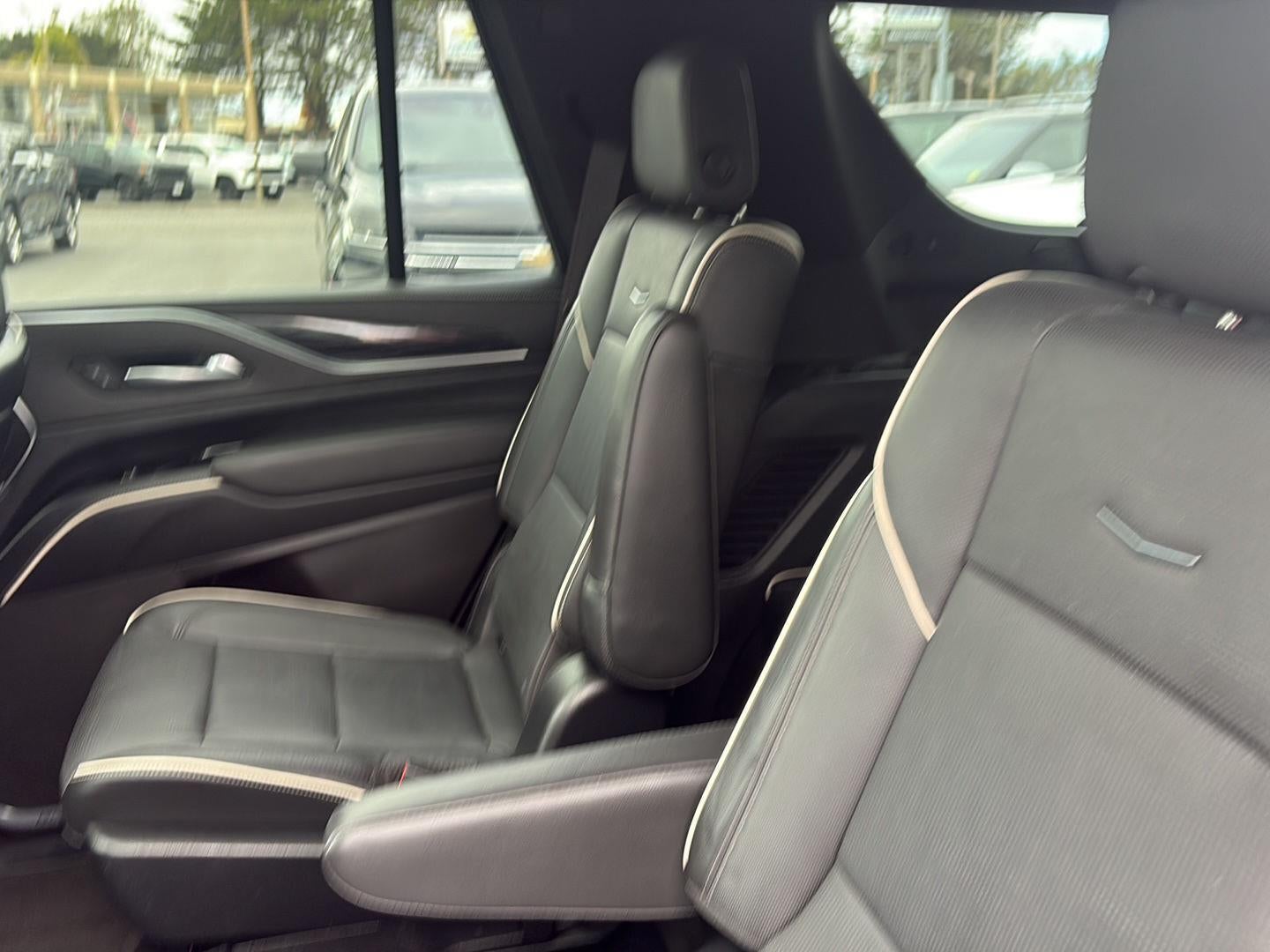 2022 Cadillac Escalade Sport