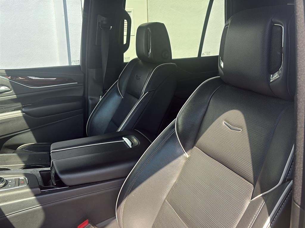 2022 Cadillac Escalade Sport