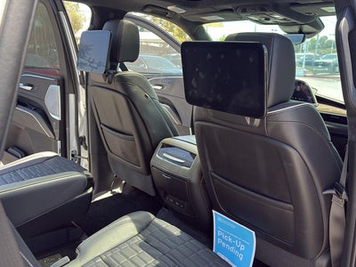 2022 Cadillac Escalade Sport Platinum
