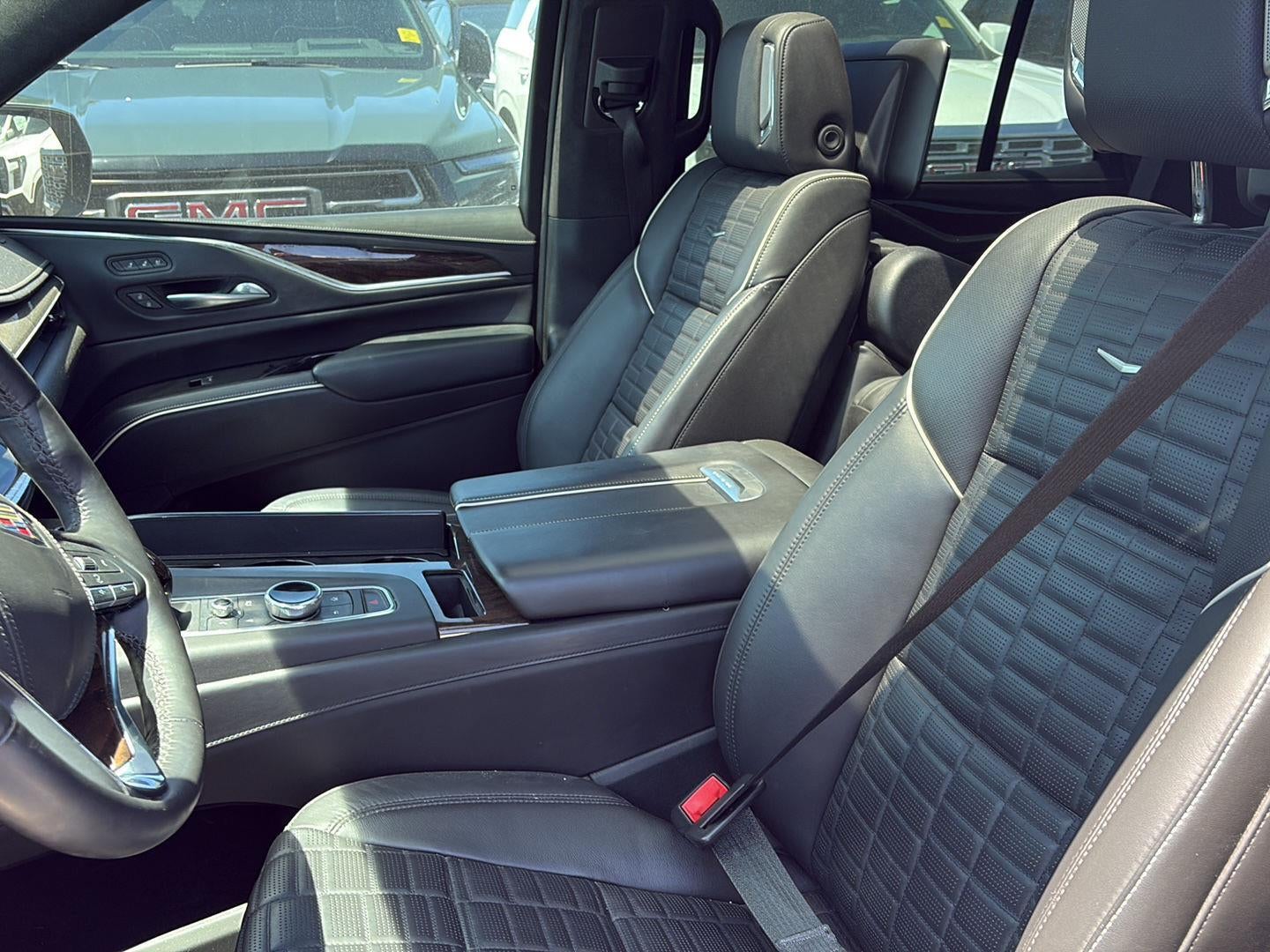 2022 Cadillac Escalade Sport Platinum