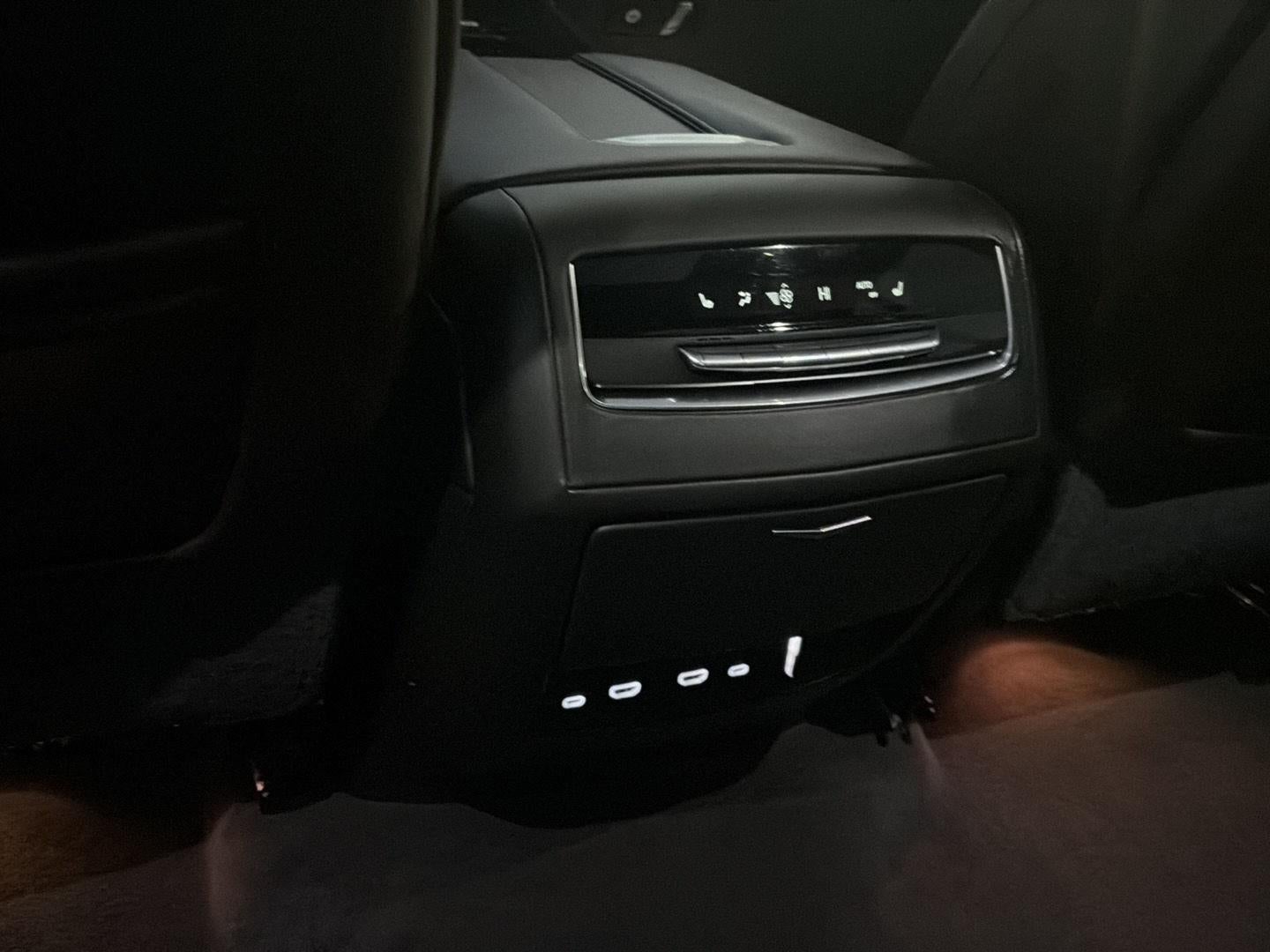 2024 Cadillac Escalade Sport Platinum