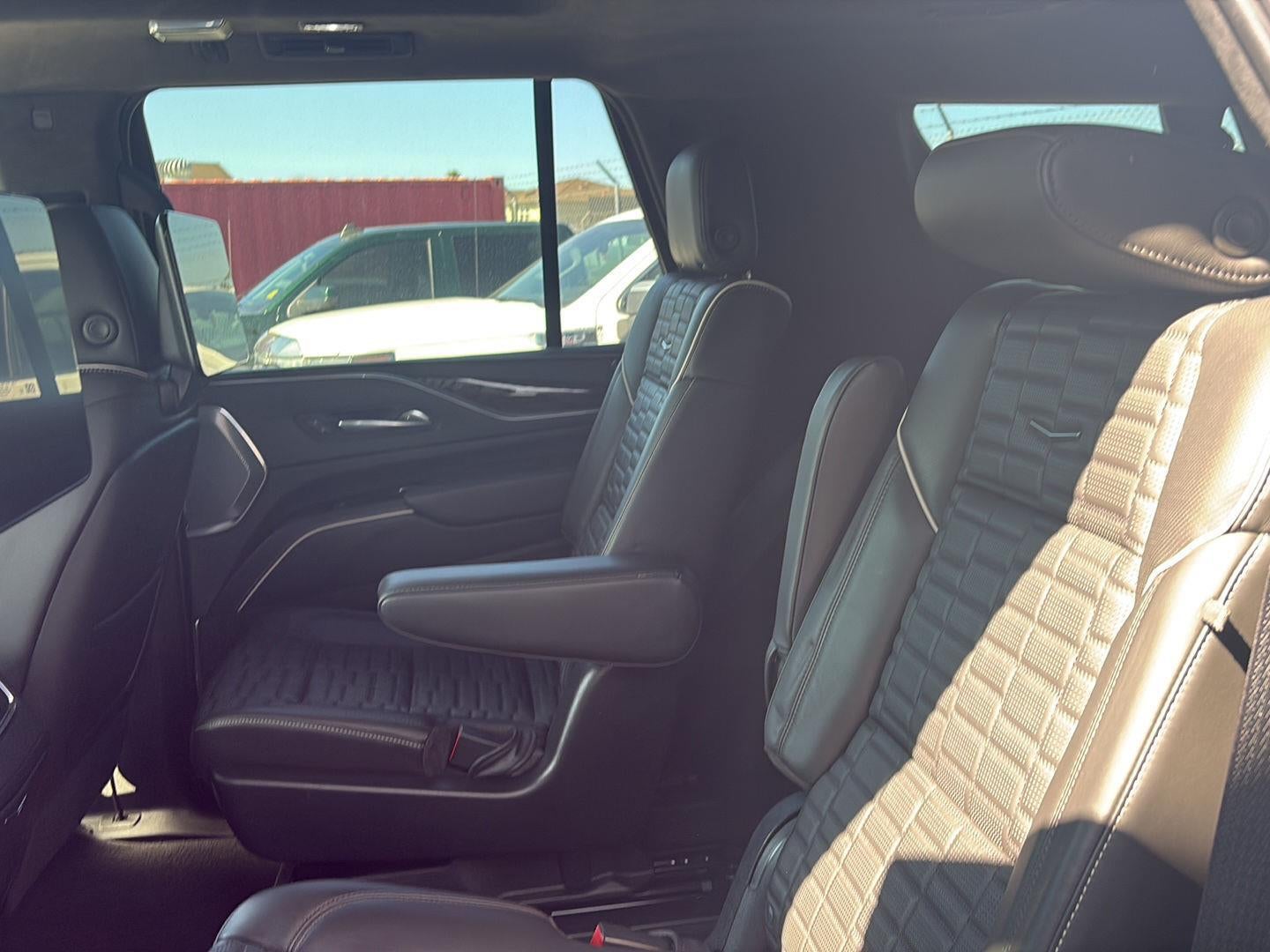 2022 Cadillac Escalade Sport Platinum