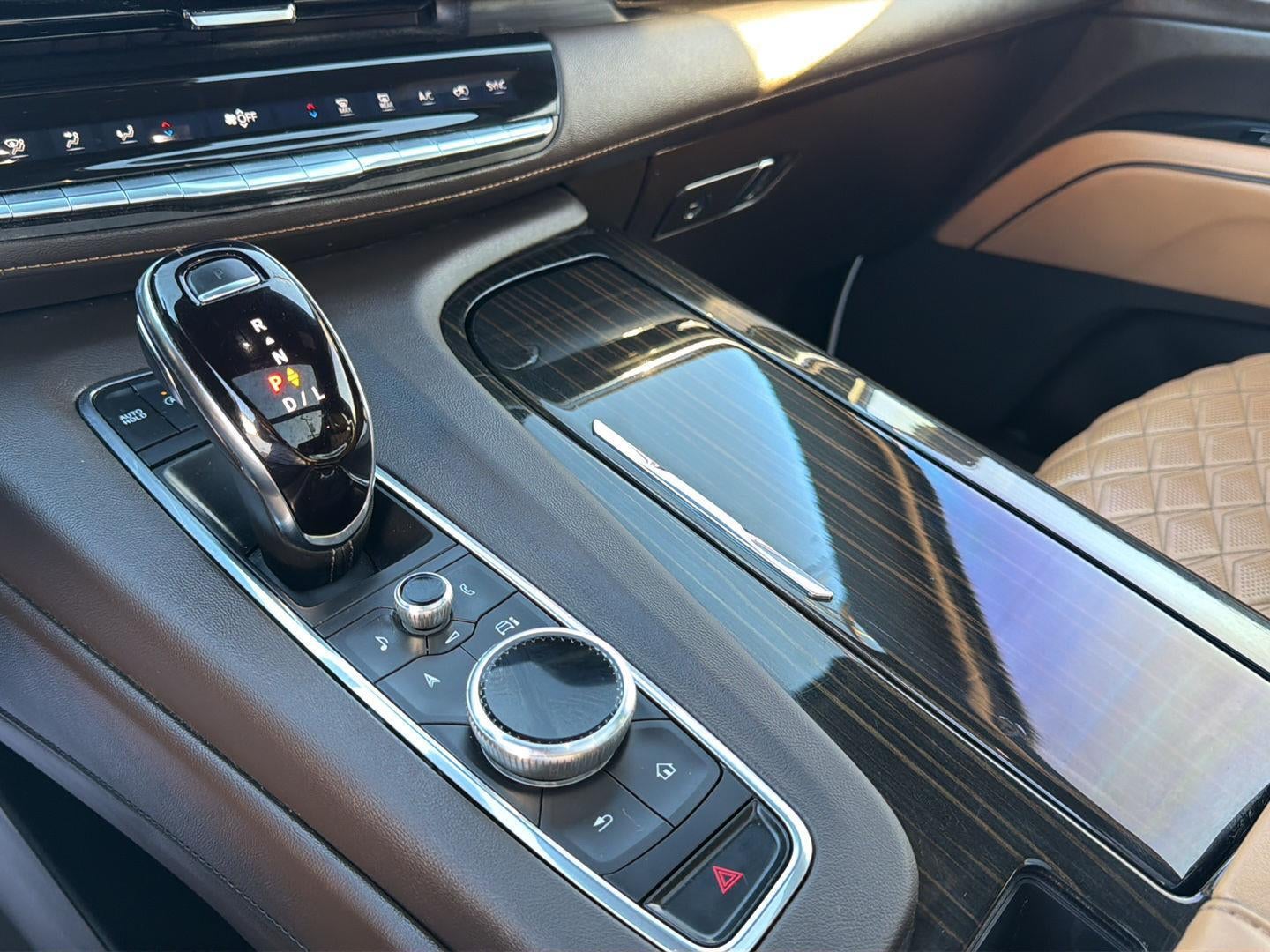 2024 Cadillac Escalade ESV Premium Luxury