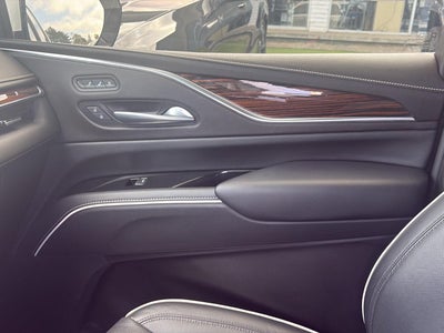 2022 Cadillac Escalade ESV Premium Luxury