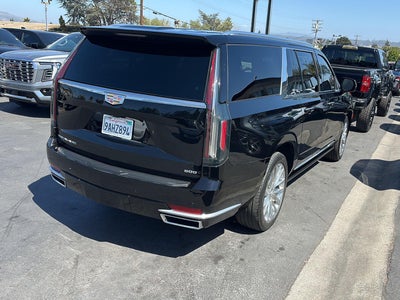 2022 Cadillac Escalade ESV Premium Luxury
