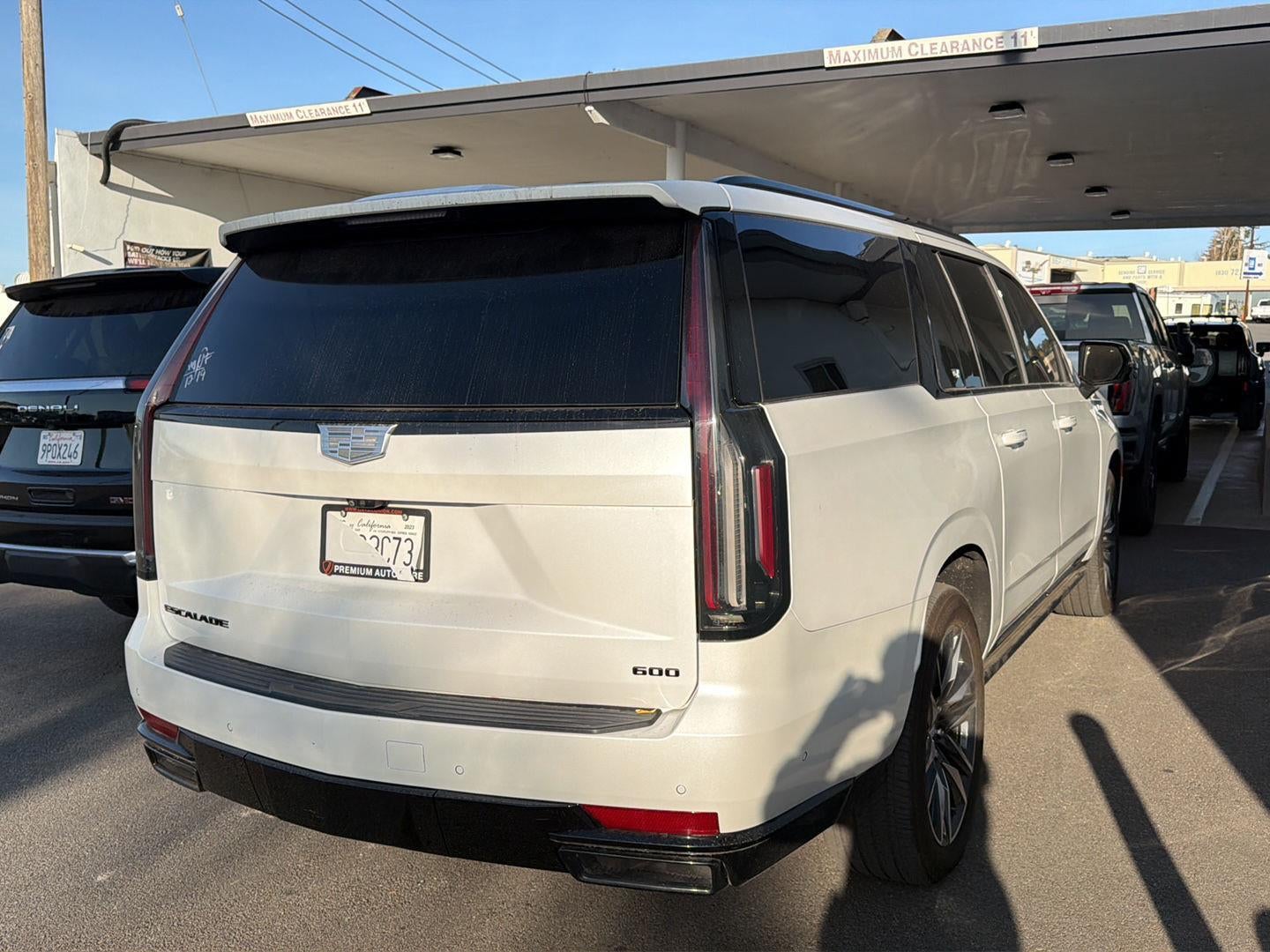 2023 Cadillac Escalade ESV Sport