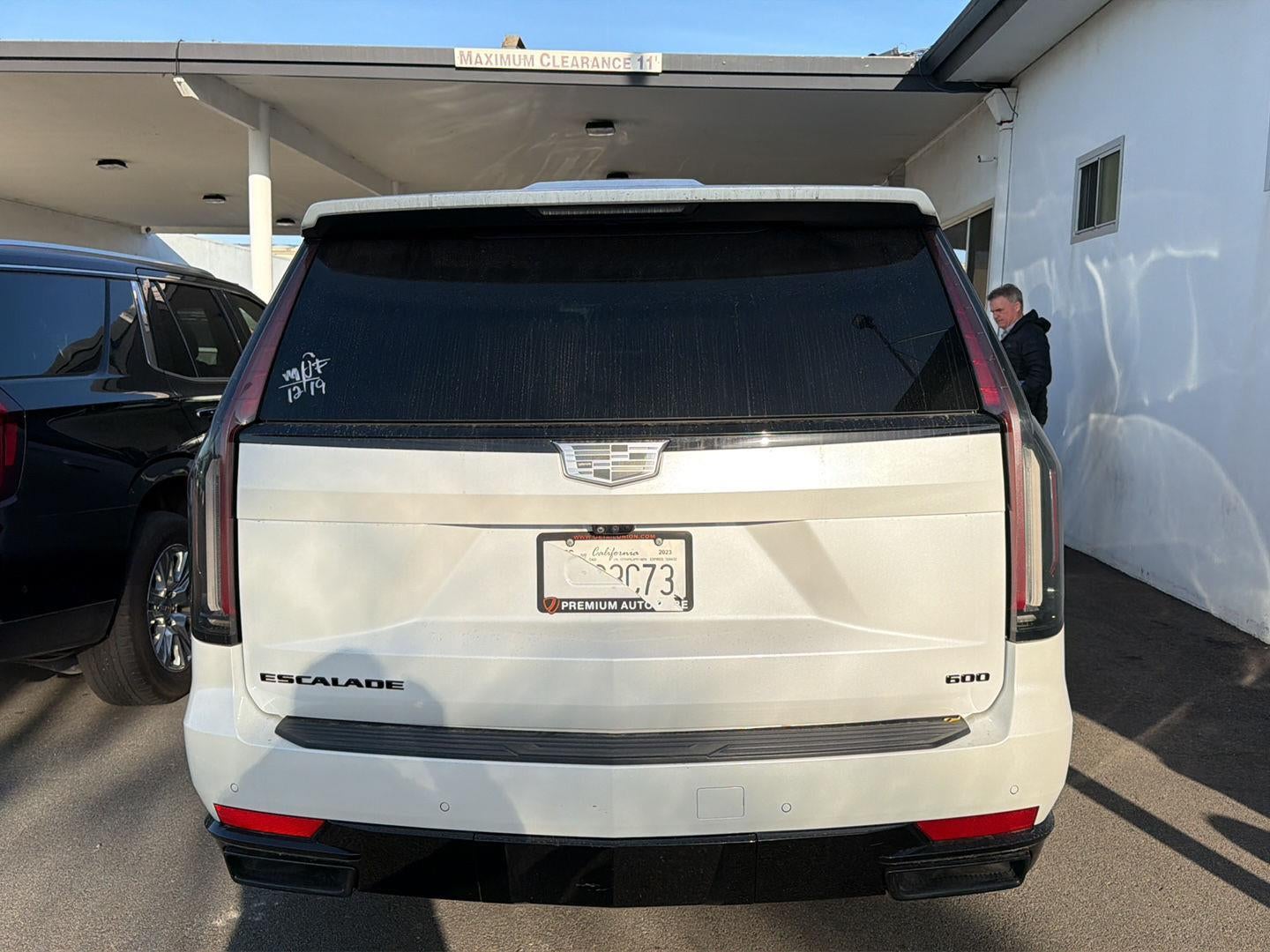 2023 Cadillac Escalade ESV Sport