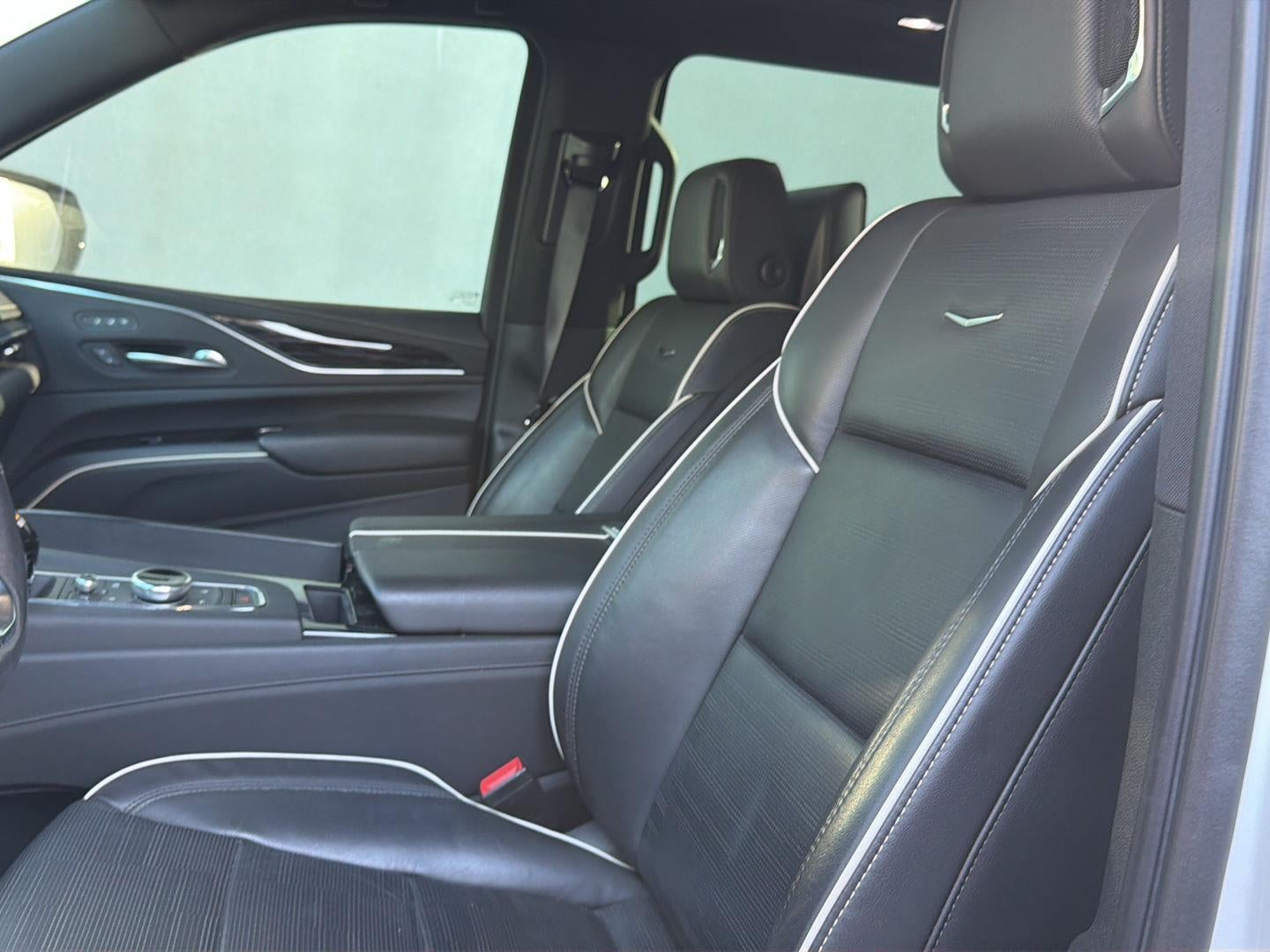 2023 Cadillac Escalade ESV Sport