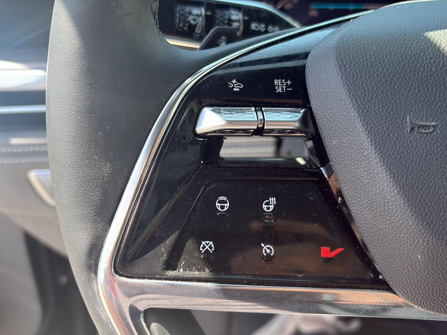 2025 Cadillac ESCALADE IQ Sport 1