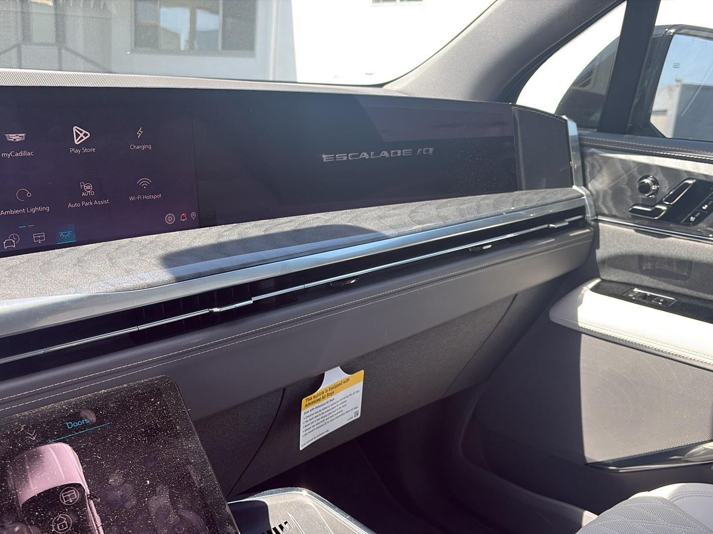 2025 Cadillac ESCALADE IQ Sport 1