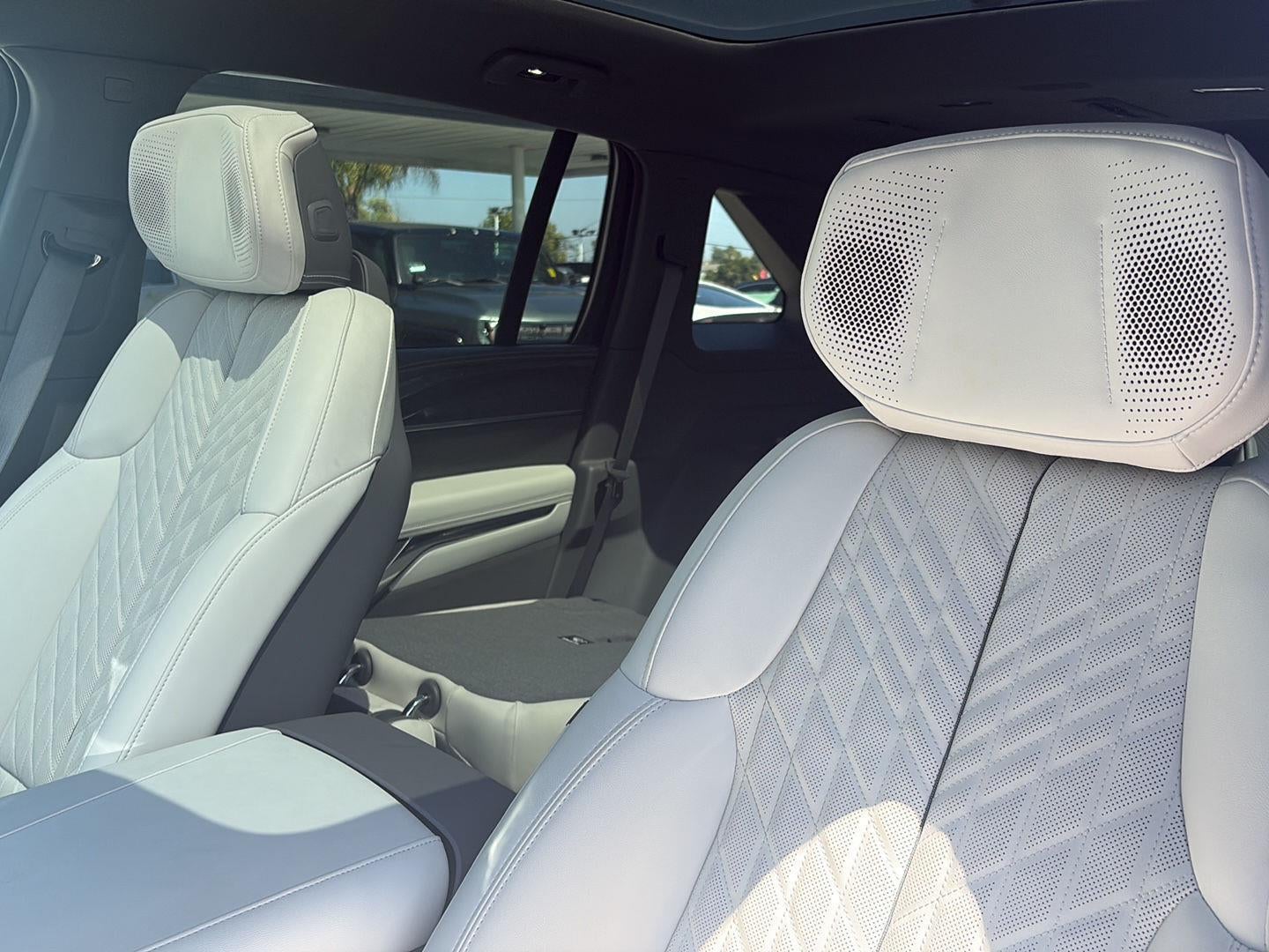 2025 Cadillac ESCALADE IQ Sport 1