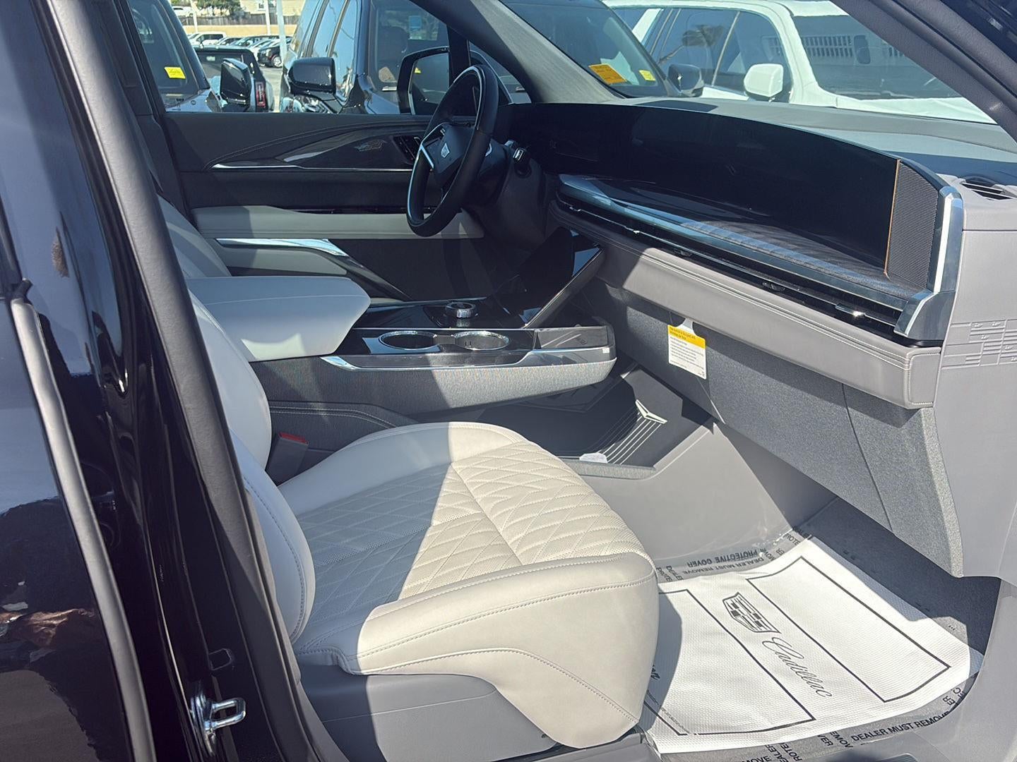 2025 Cadillac ESCALADE IQ Sport 1