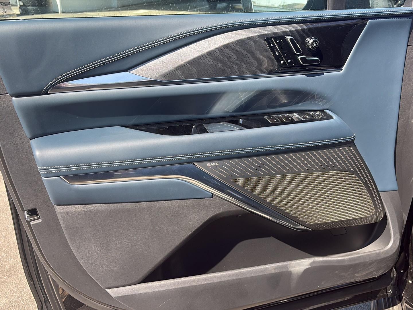 2026 Cadillac ESCALADE IQ Premium Sport