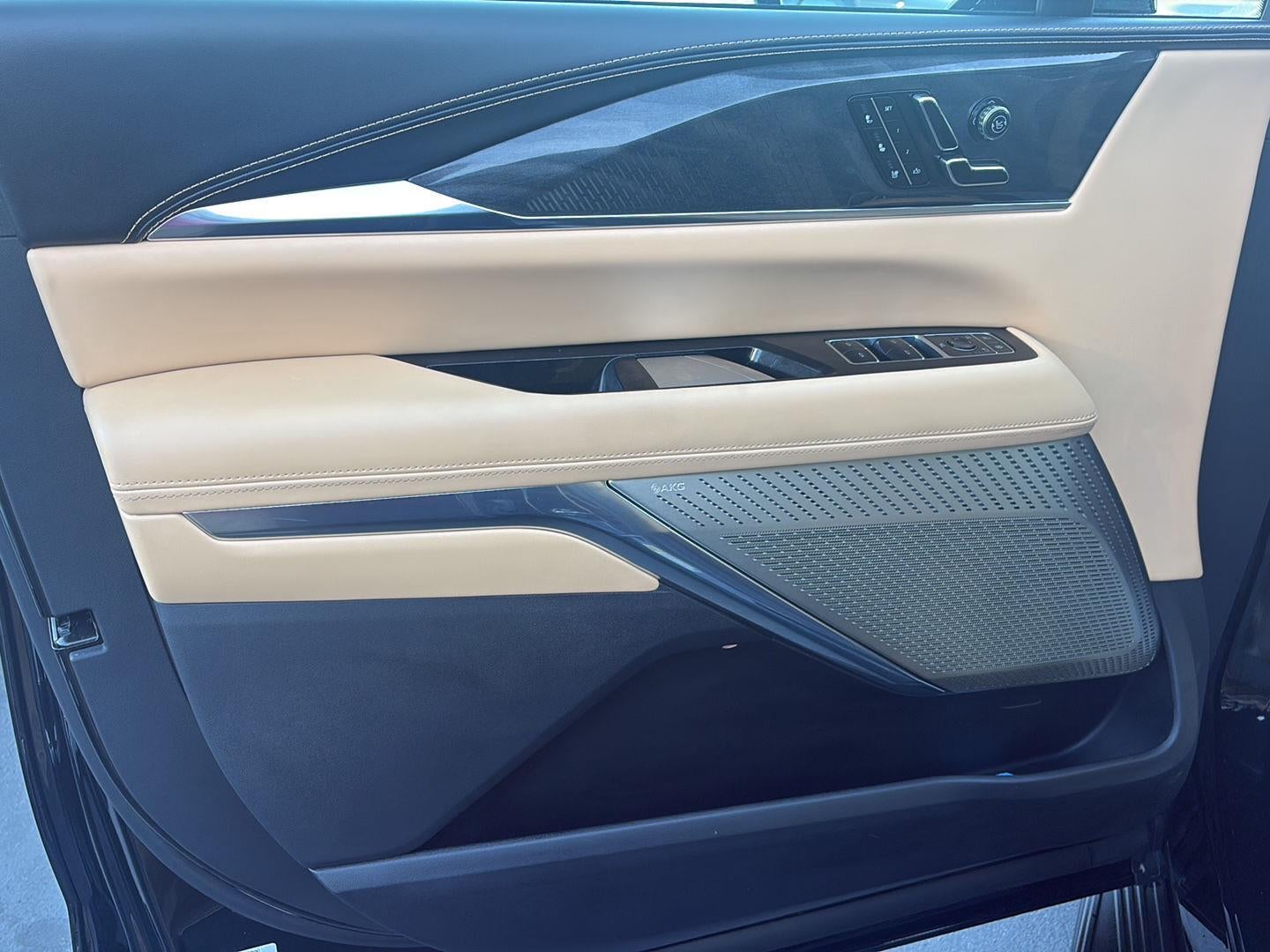 2026 Cadillac ESCALADE IQ Premium Sport