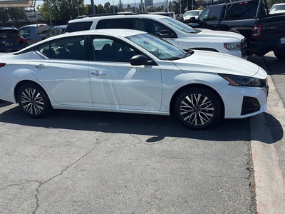 2025 Nissan Altima SV FWD