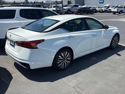 2025 Nissan Altima SV FWD