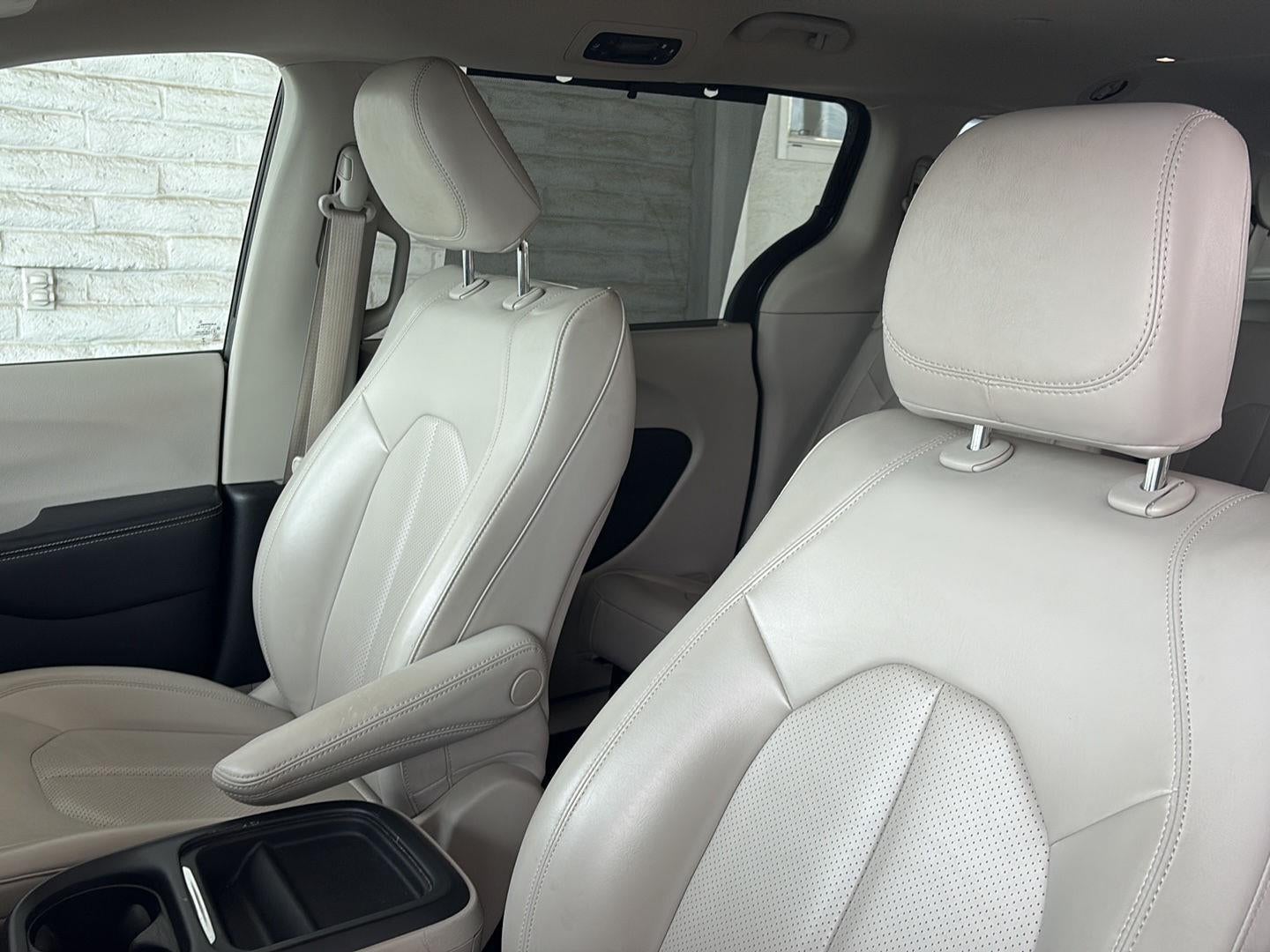 2021 Chrysler Voyager LXI