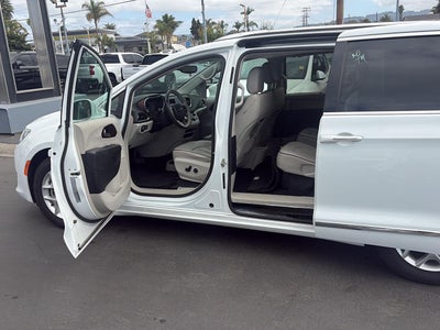 2020 Chrysler Pacifica Limited