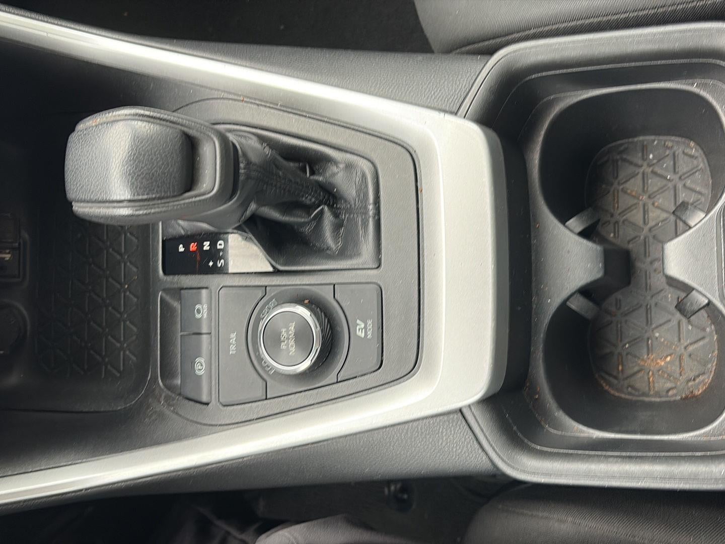 2019 Toyota RAV4 Hybrid XLE