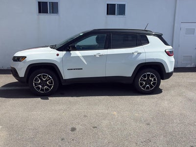 2025 Jeep Compass Trailhawk