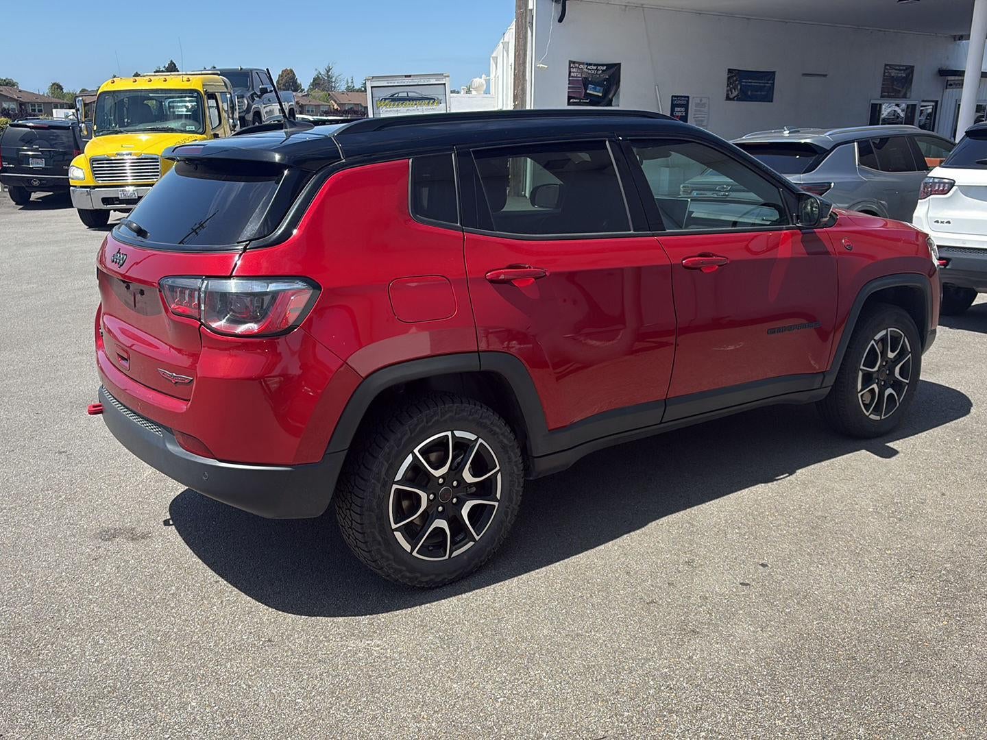2025 Jeep Compass Trailhawk