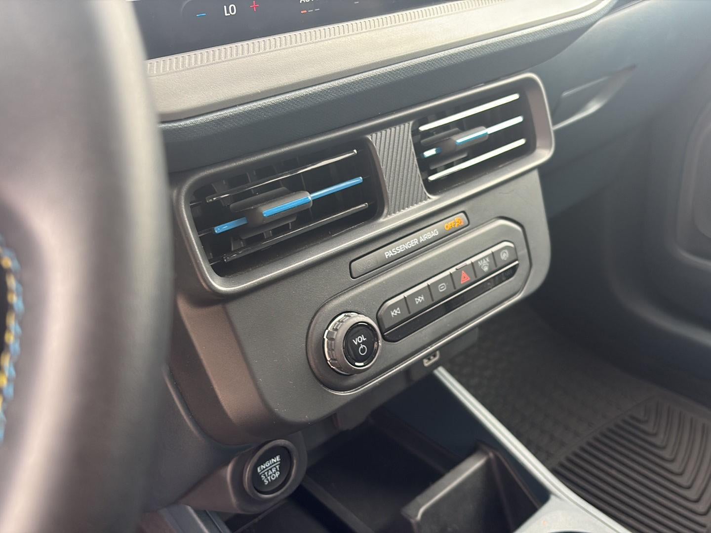 2025 Ford Maverick Lobo Standard