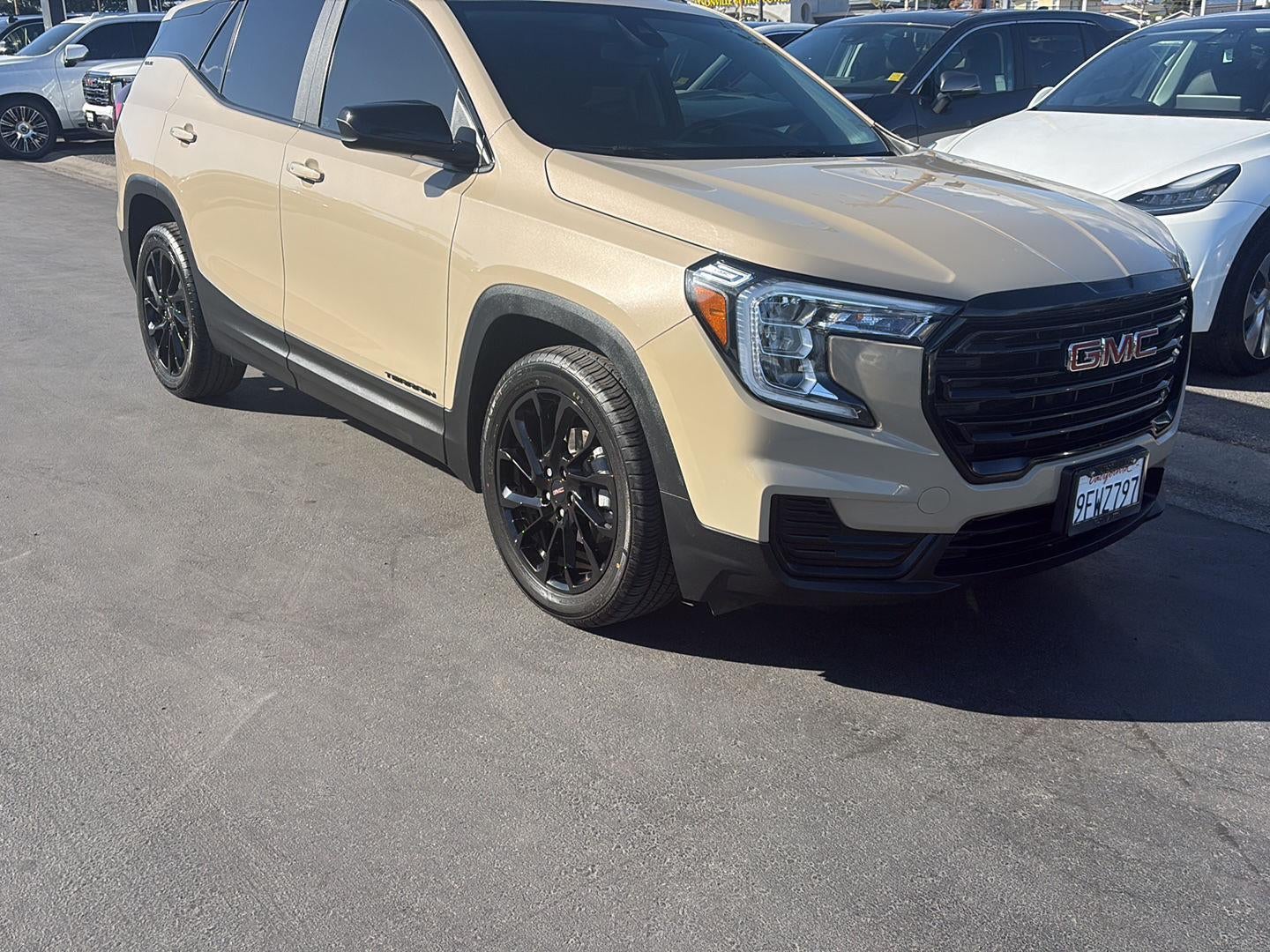 2023 GMC Terrain SLE
