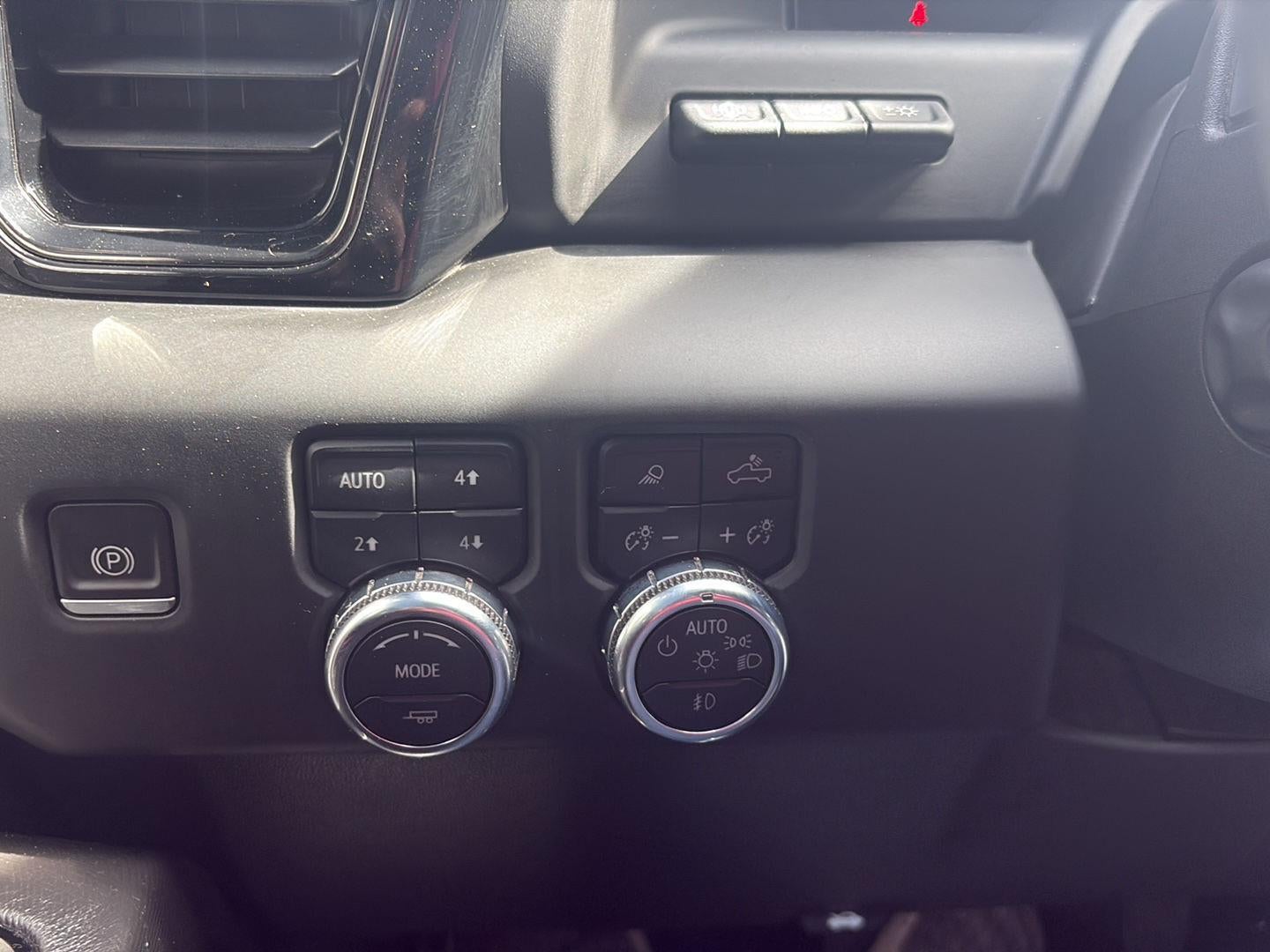 2022 GMC Sierra 1500 AT4X