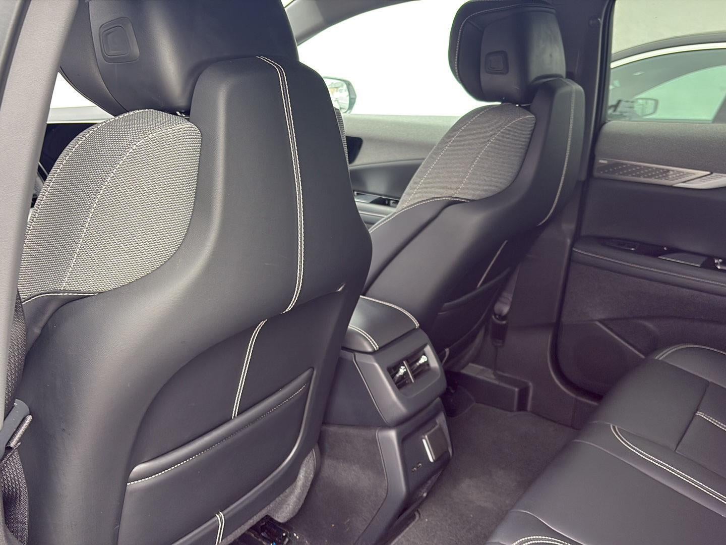 2025 Cadillac OPTIQ Luxury 1