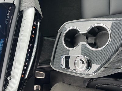 2025 Cadillac OPTIQ Luxury 1