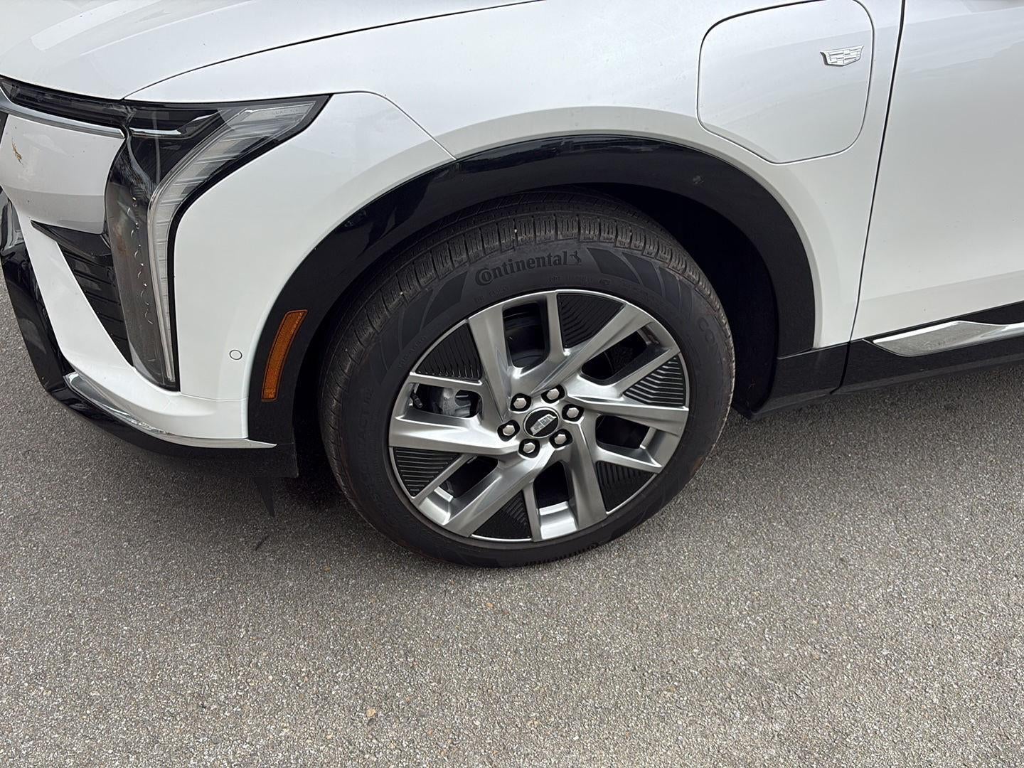 2025 Cadillac OPTIQ Luxury 1