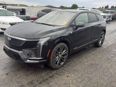 2025 Cadillac OPTIQ Sport 2