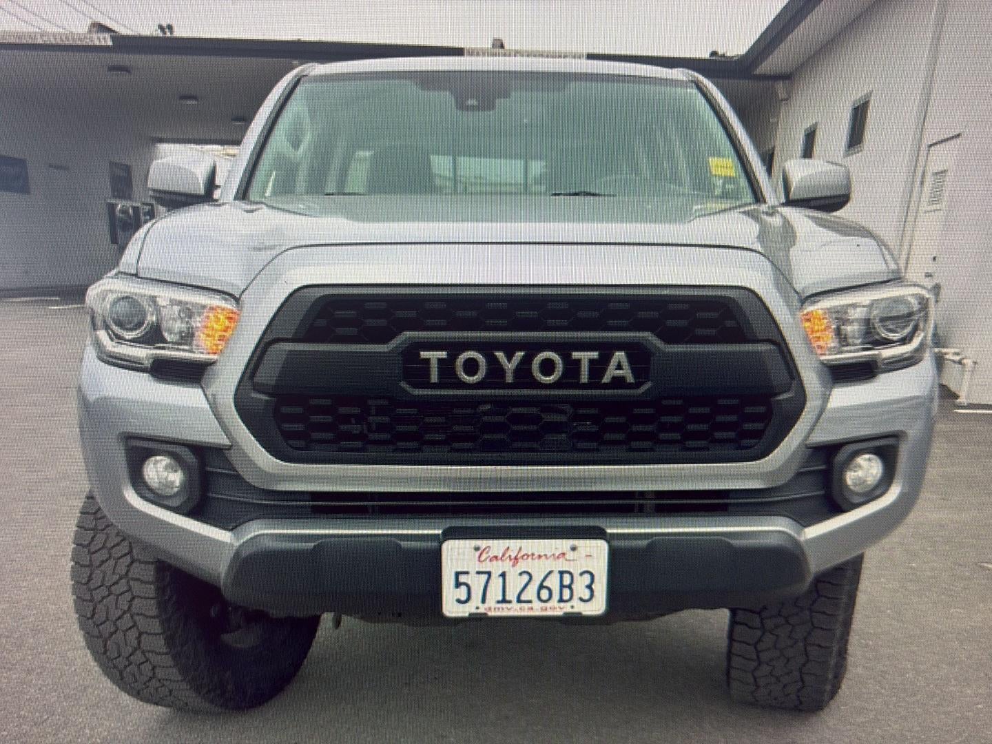 2018 Toyota Tacoma SR