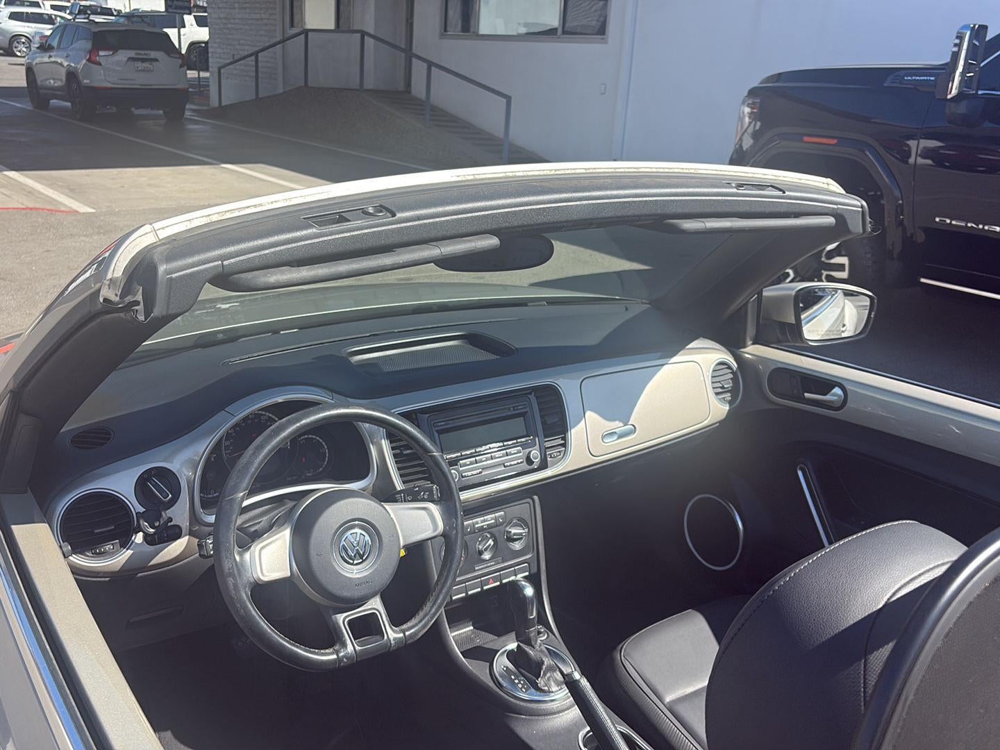 2013 Volkswagen Beetle Convertible 2.5L