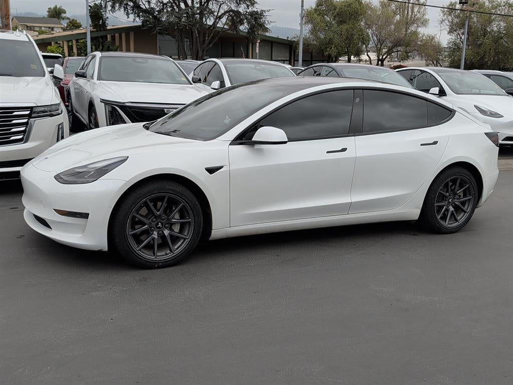 2022 Tesla Model 3 Rear-Wheel Drive