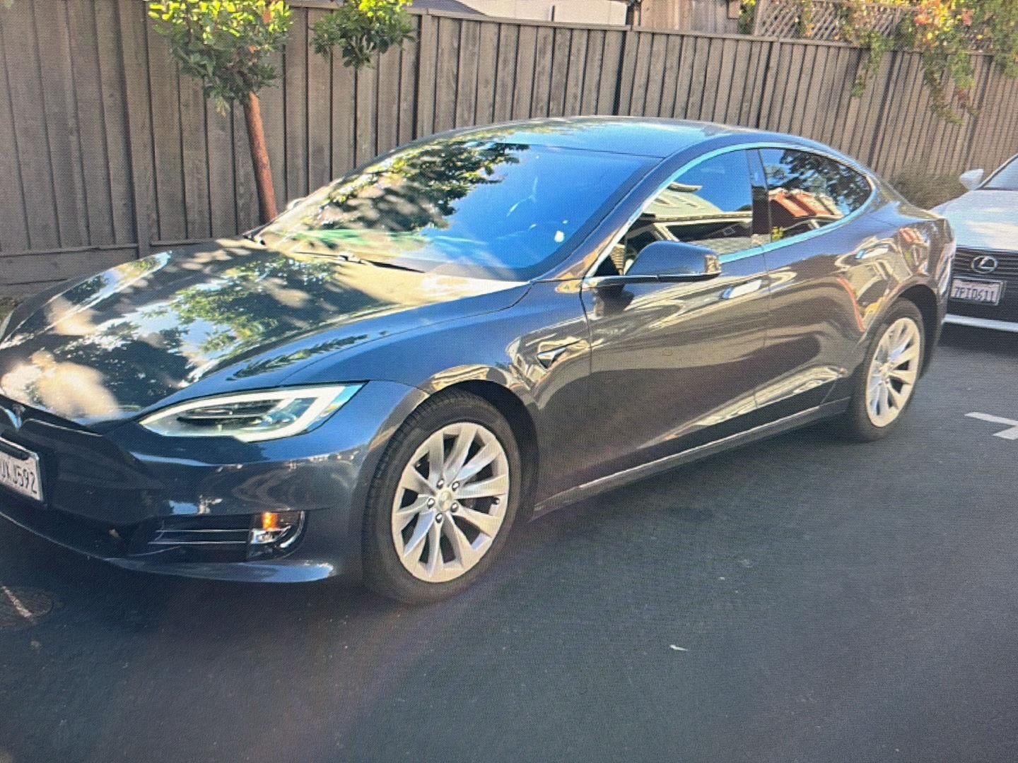 2016 Tesla Model S 90D
