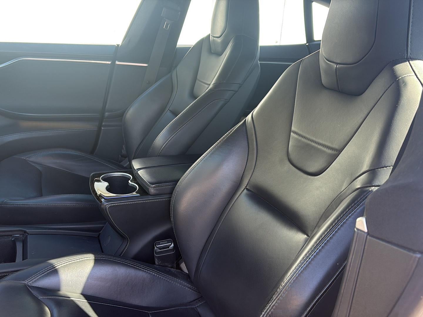 2016 Tesla Model S 90D
