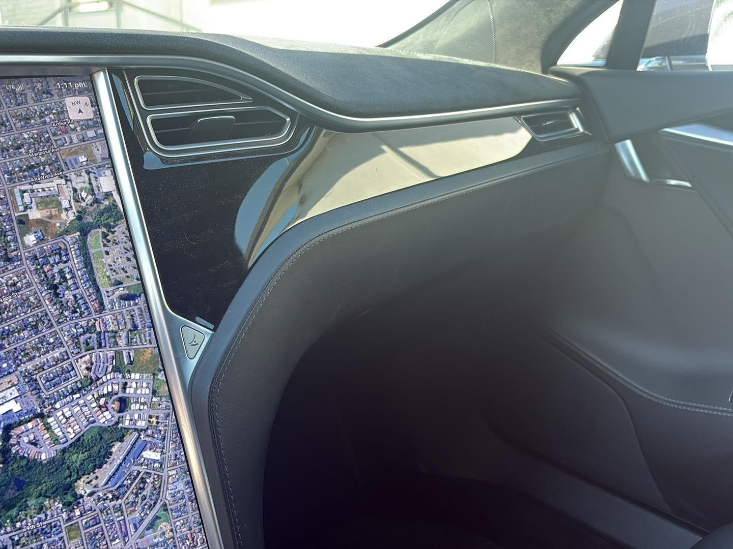 2016 Tesla Model S 90D