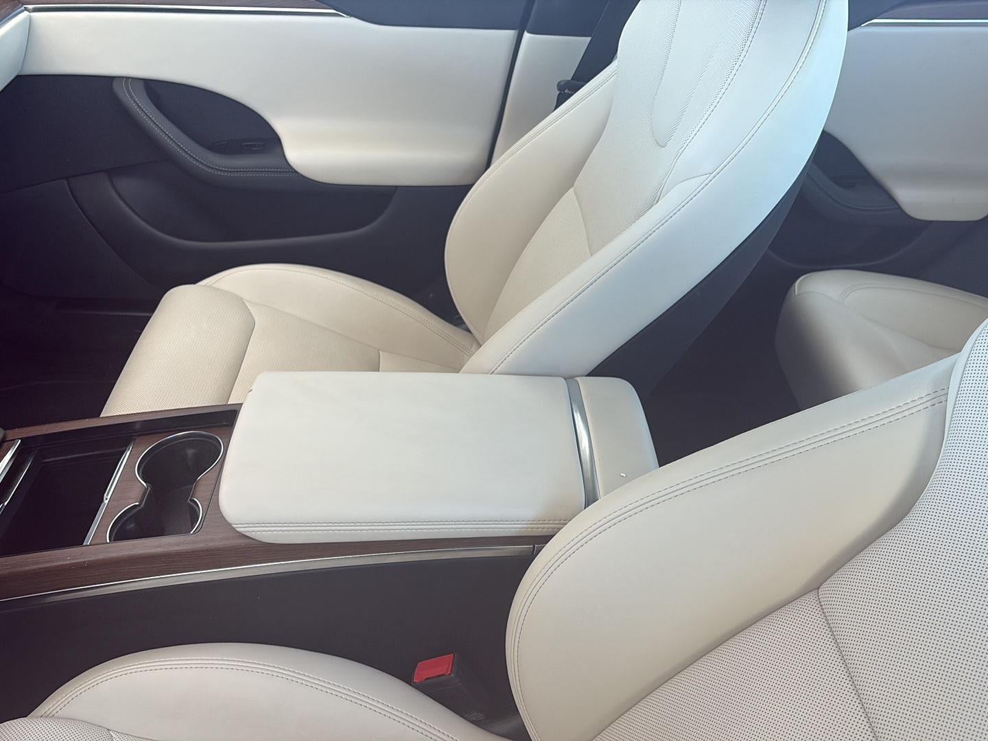2022 Tesla Model S Base
