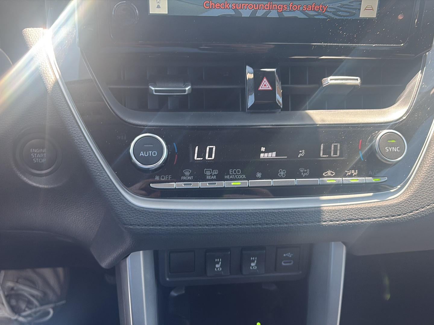 2025 Toyota Corolla Cross XLE