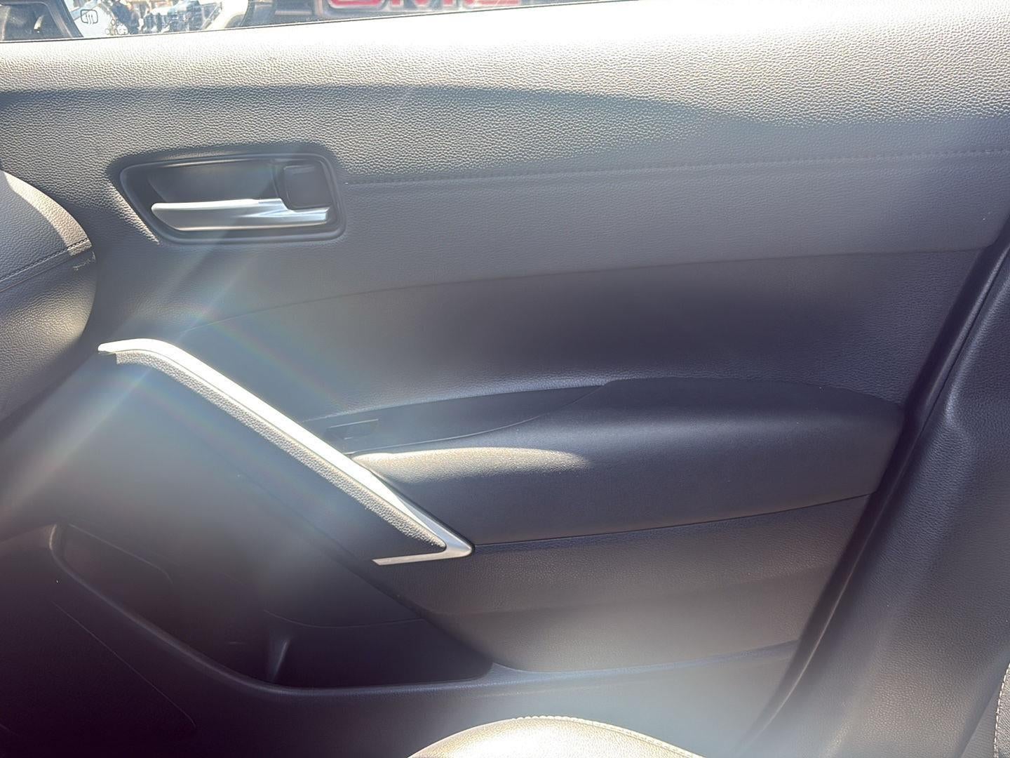 2025 Toyota Corolla Cross XLE