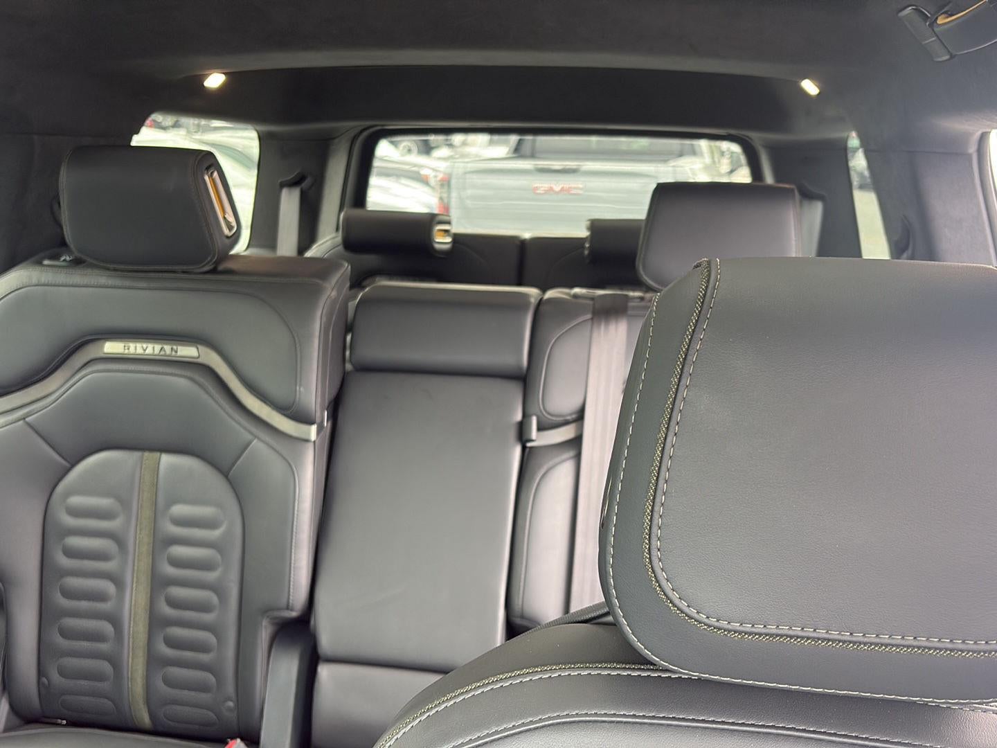 2022 RIVIAN R1S Launch Edition