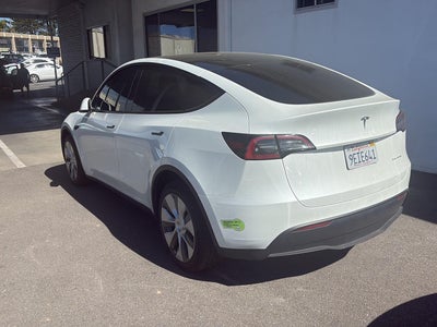 2023 Tesla Model Y Long Range Dual Motor All-Wheel Drive