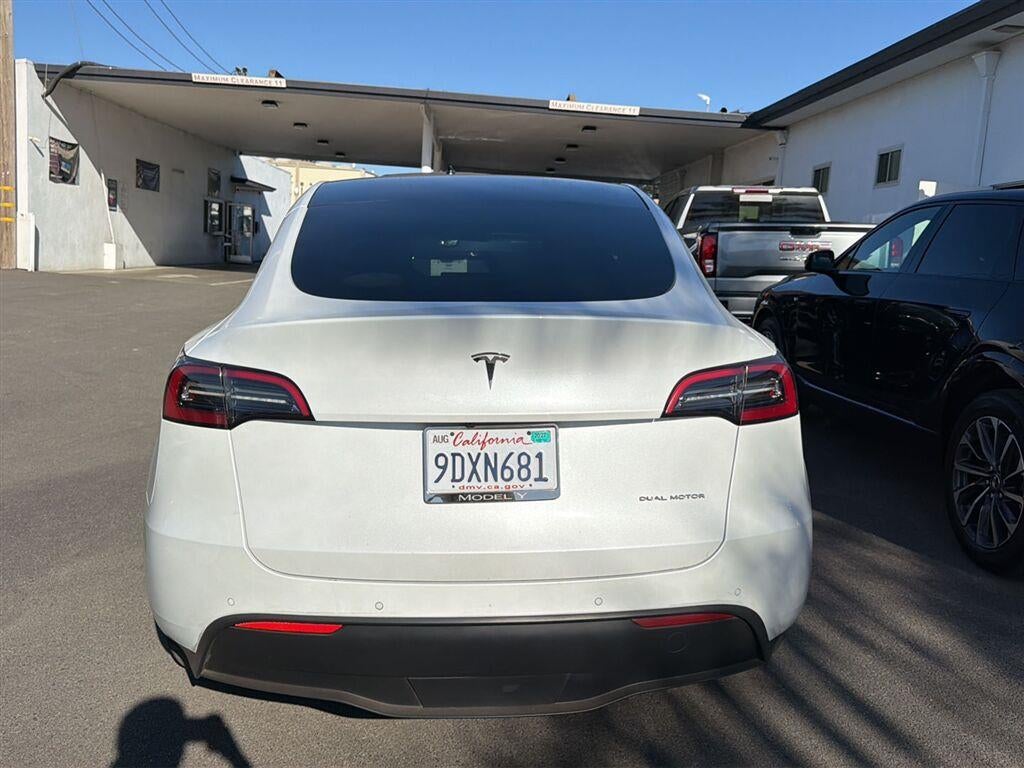 2022 Tesla Model Y Long Range Dual Motor All-Wheel Drive