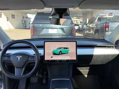 2022 Tesla Model Y Long Range Dual Motor All-Wheel Drive