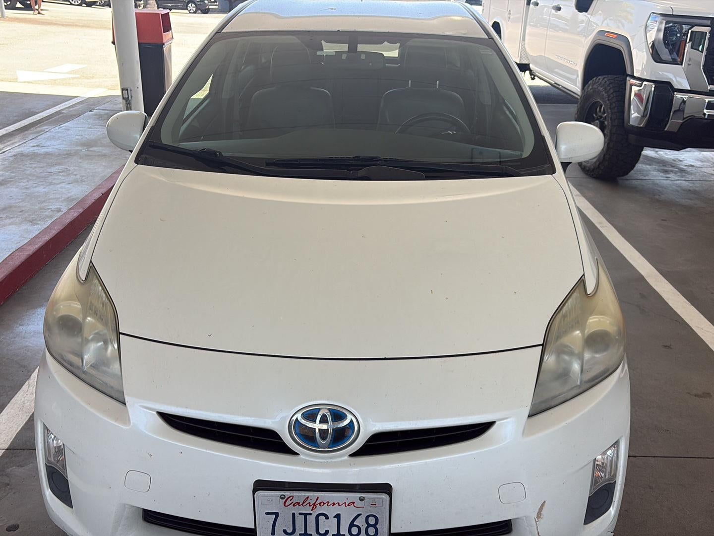 2010 Toyota Prius III