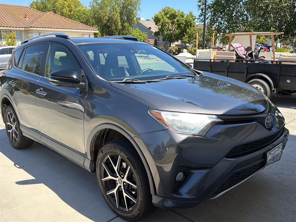 2018 Toyota RAV4 SE