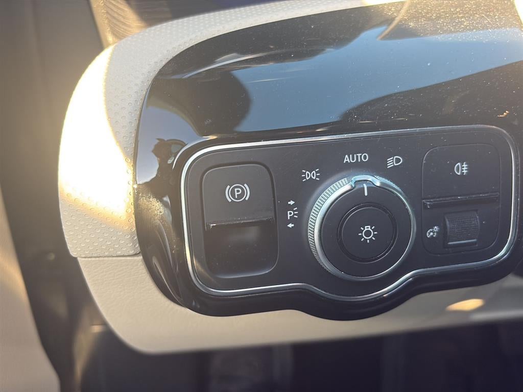 2019 Mercedes-Benz A-Class A 220