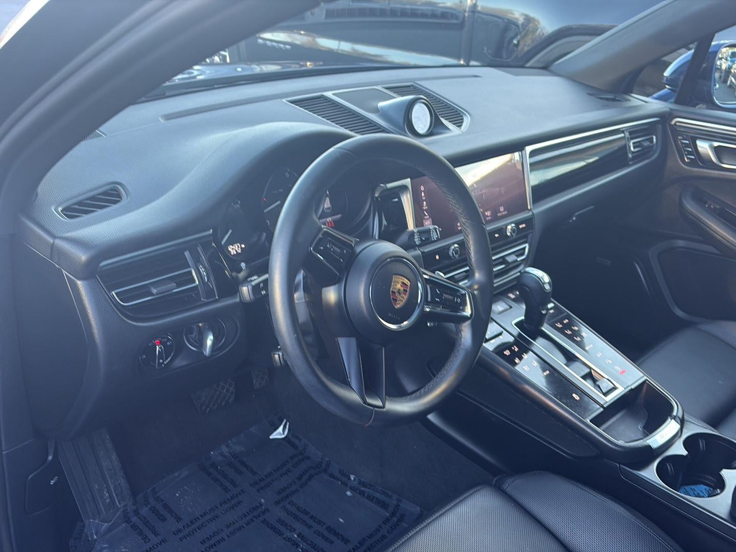 2022 Porsche Macan Base