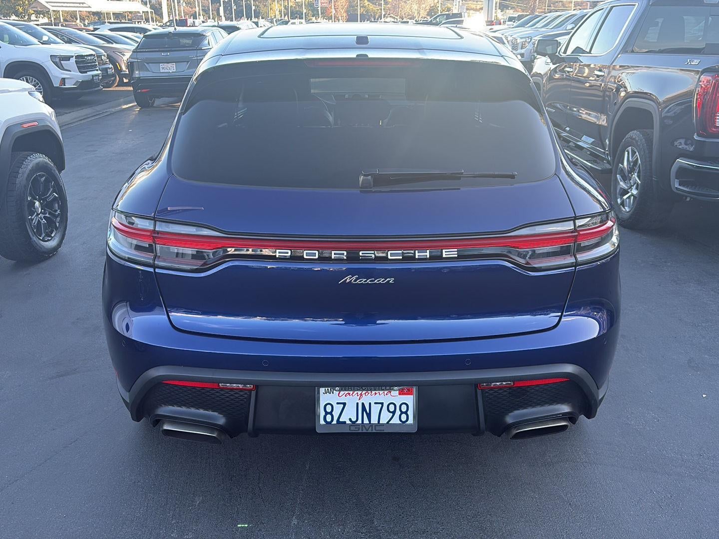 2022 Porsche Macan Base